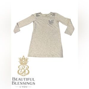 Arizona Jeans Co. Girls' Long Sleeve Heather Gray Top with Sequin Pocket/Accents